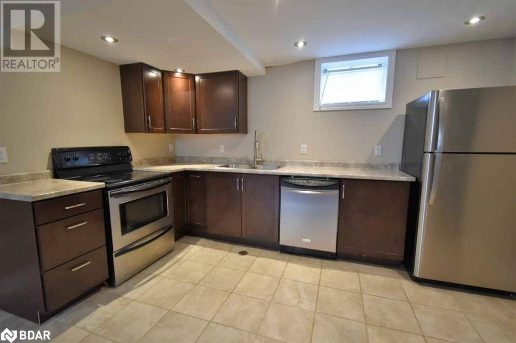 Barrie, ON L4N2B1,1 VINE ST #BSMT
