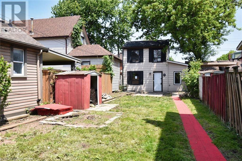 Hamilton, ON L8L1R5,5 NIGHTINGALE Street