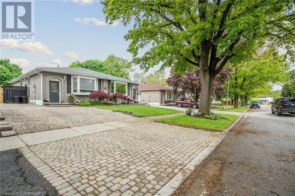 Oakville, ON L6H1V5,1369 ROYLEN Road