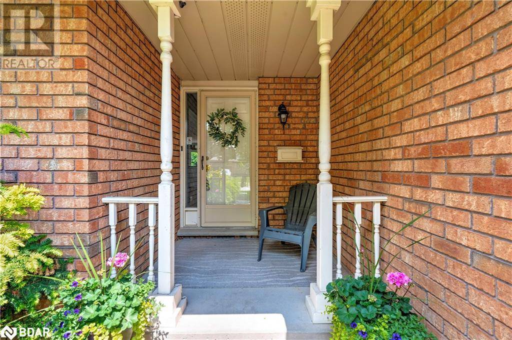 Burlington, ON L7M3P7,2139 MARC Lane