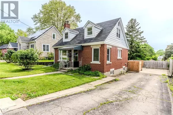 Cambridge, ON N3C1X5,94 BEECH Avenue