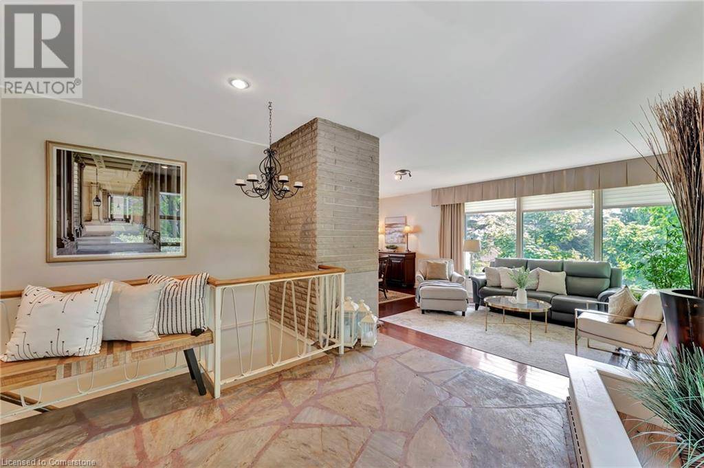 Guelph, ON N1E1W9,5 ORCHARD Crescent