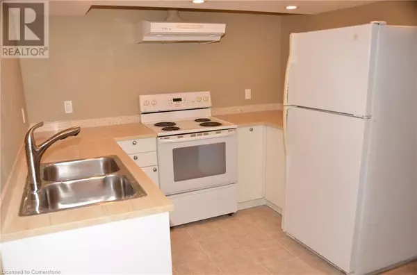 Ancaster, ON L9G1T9,131 COUNCIL CRES #BSMT