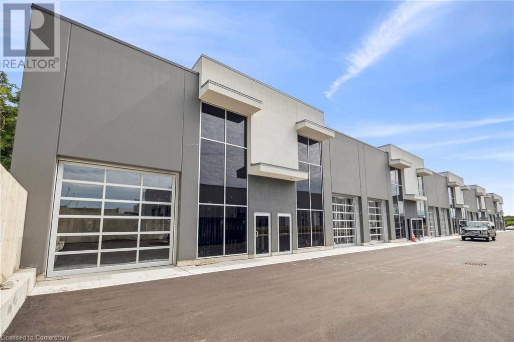 Hamilton, ON L8W0A9,24 DITTON DR #3-5
