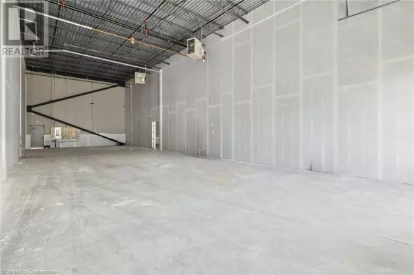 Hamilton, ON L8W0A9,24 DITTON DR #3-5