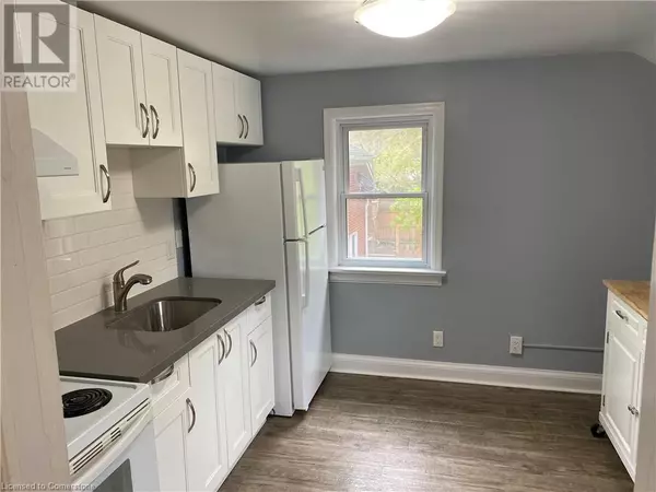 Kitchener, ON N2M1X4,49 WEST Avenue