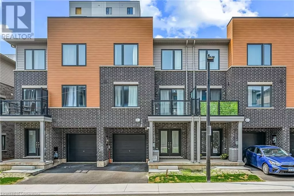 Hamilton, ON L8H0B6,22 DRYDEN LANE