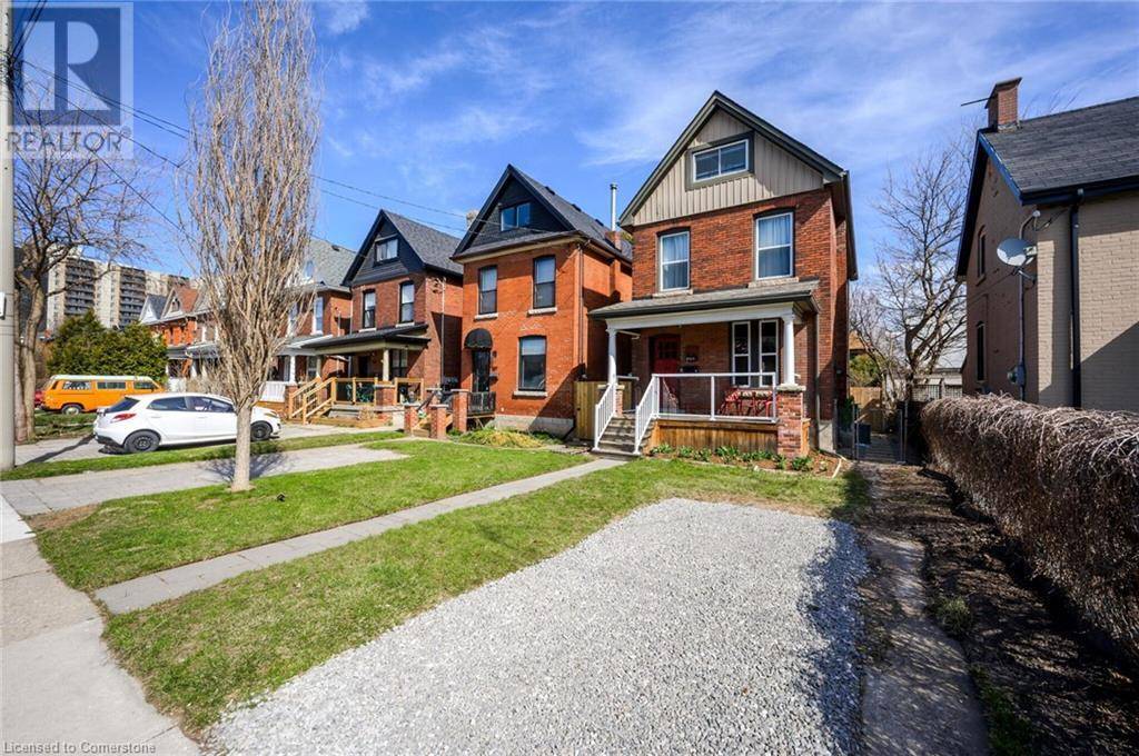 Hamilton, ON L8M1R1,109 AIKMAN Avenue