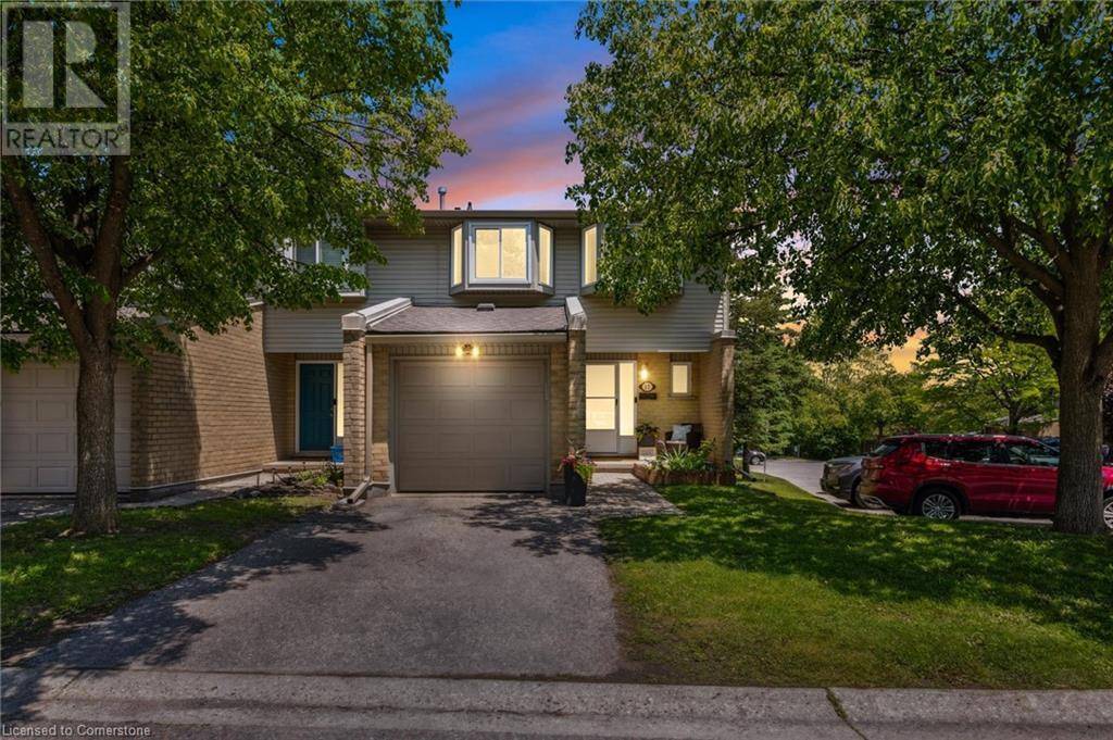 29 PAULANDER DR #17, Kitchener, ON N2M5L2