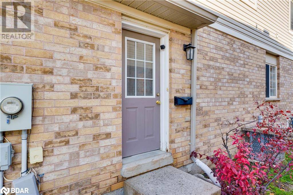 Barrie, ON L4N0R9,430 MAPLEVIEW DR East #34