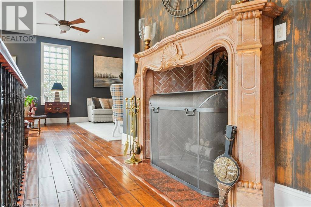 Burlington, ON L7T2Z5,888 PARTRIDGE Drive