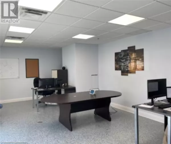 Hamilton, ON L8W0A9,36 DITTON DR #6