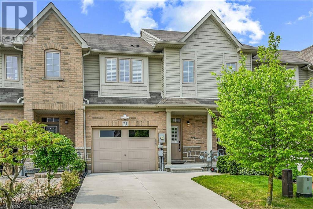 21 BANKFIELD Crescent, Hamilton, ON L8J0B9