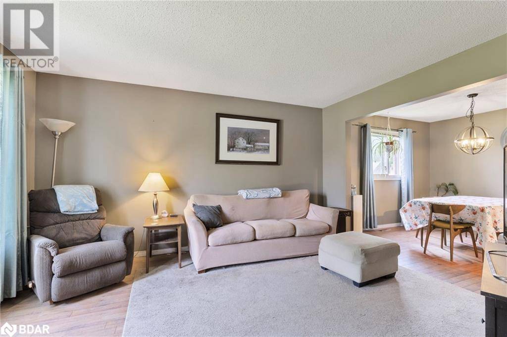 Angus, ON L0M1B0,51 NOTTAWASAGA Drive
