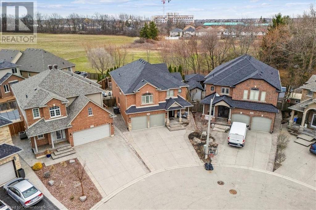 Hamilton, ON L9A0A5,181 THEODORE Drive