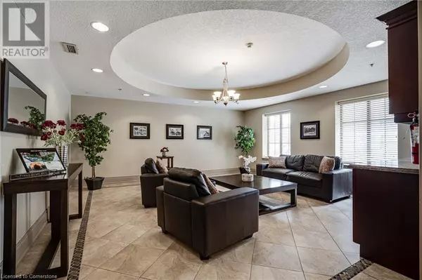 Hamilton, ON L8R2R6,47 CAROLINE ST North #210