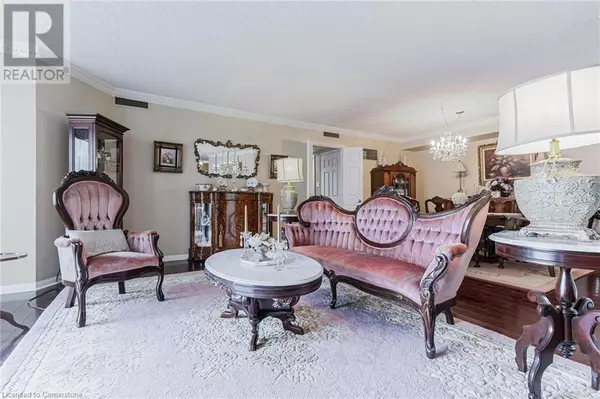 Oakville, ON L6H3K6,1230 MARLBOROUGH CT #210