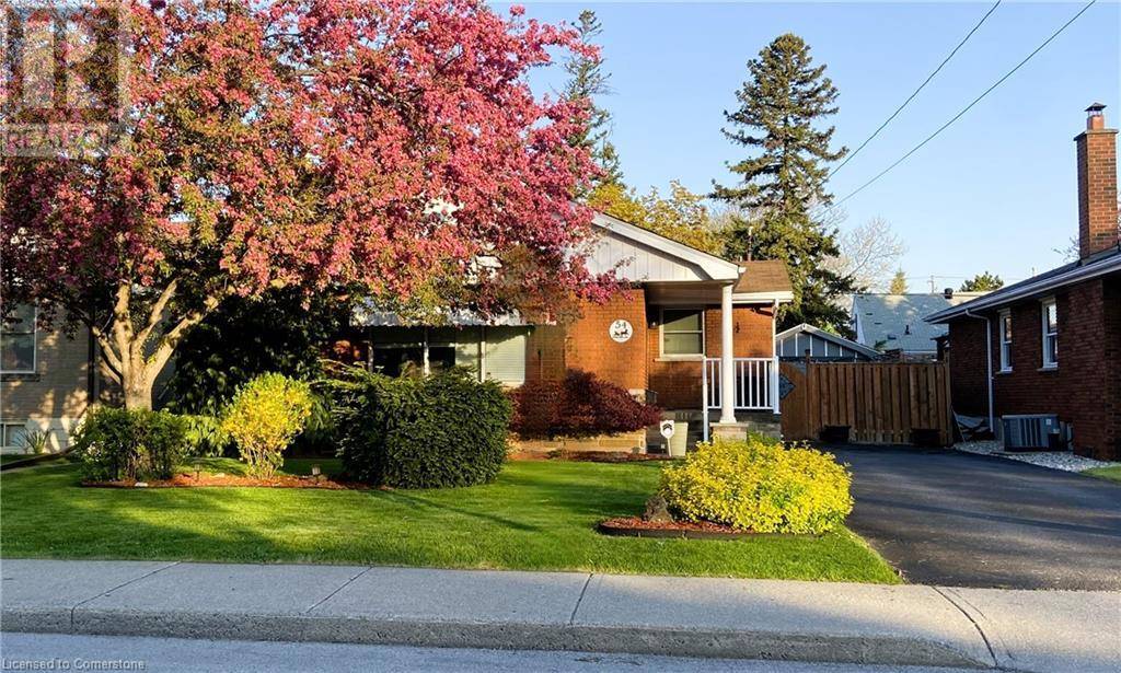 Hamilton, ON L8T1N8,54 SHERWOOD Rise