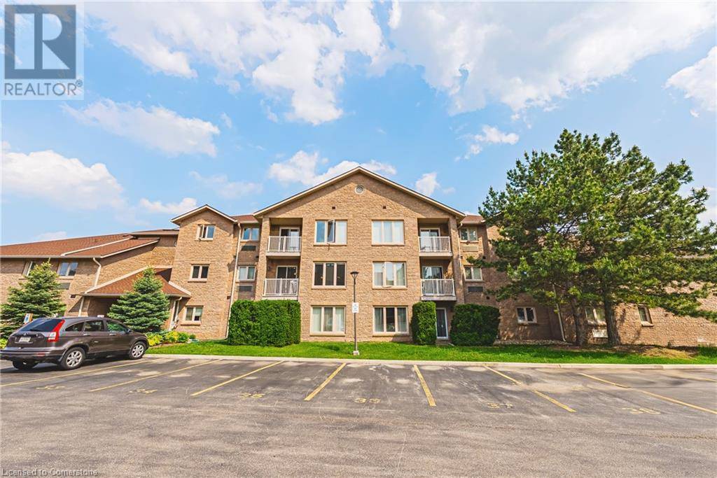 Burlington, ON L7M3X5,3050 PINEMEADOW DR #30