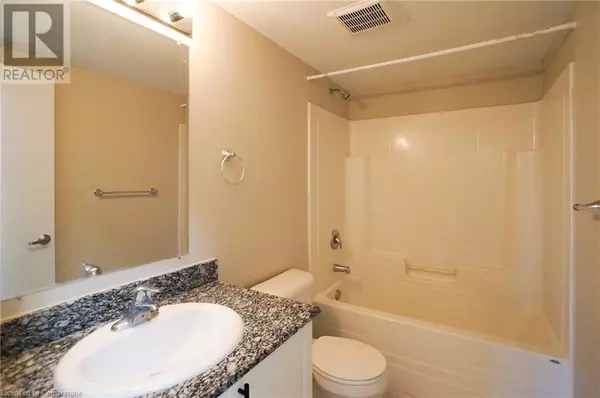 Waterloo, ON N2K0B7,239 AUBURN DR #505