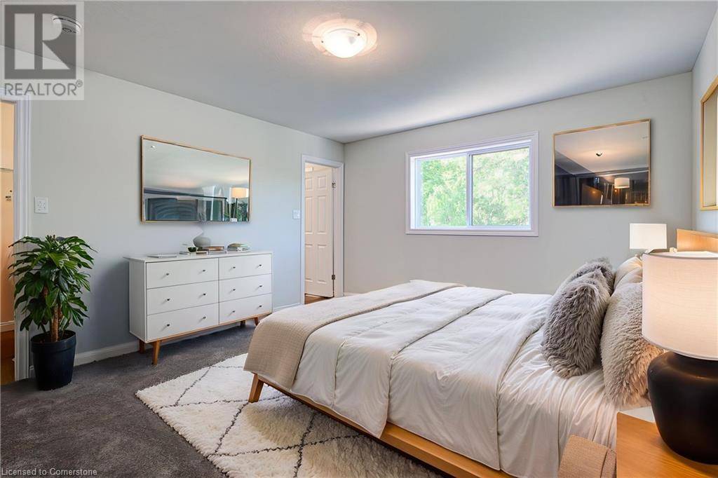 Cambridge, ON N1R3M2,93 HIGHMAN Avenue