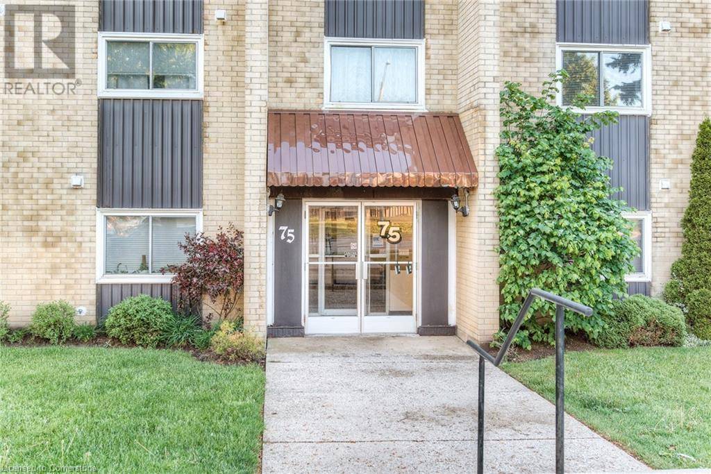 Kitchener, ON N2M2E2,75 HAZELGLEN DR #302