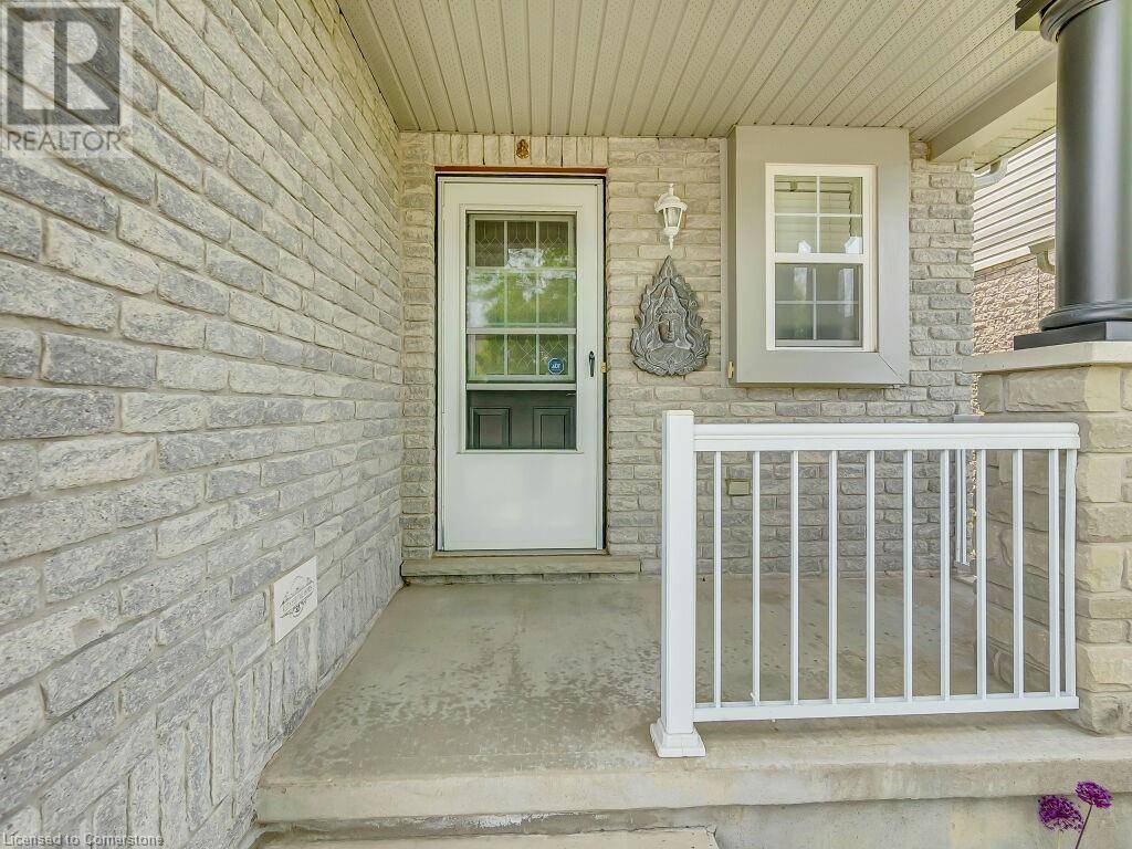 Guelph, ON N1L1R6,31 SINCLAIR Street