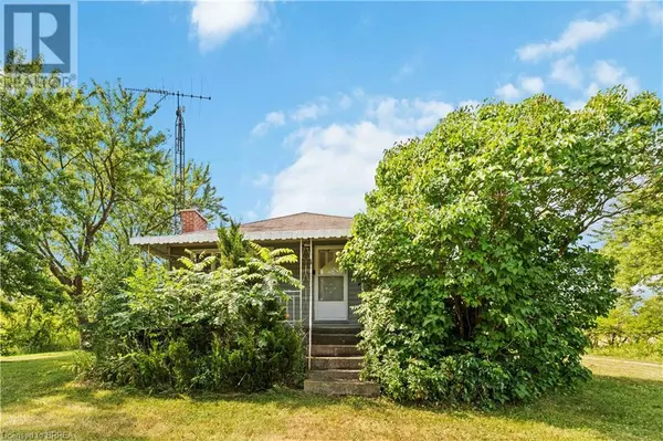 Stoney Creek, ON L8J3E3,1032 MUD Street E
