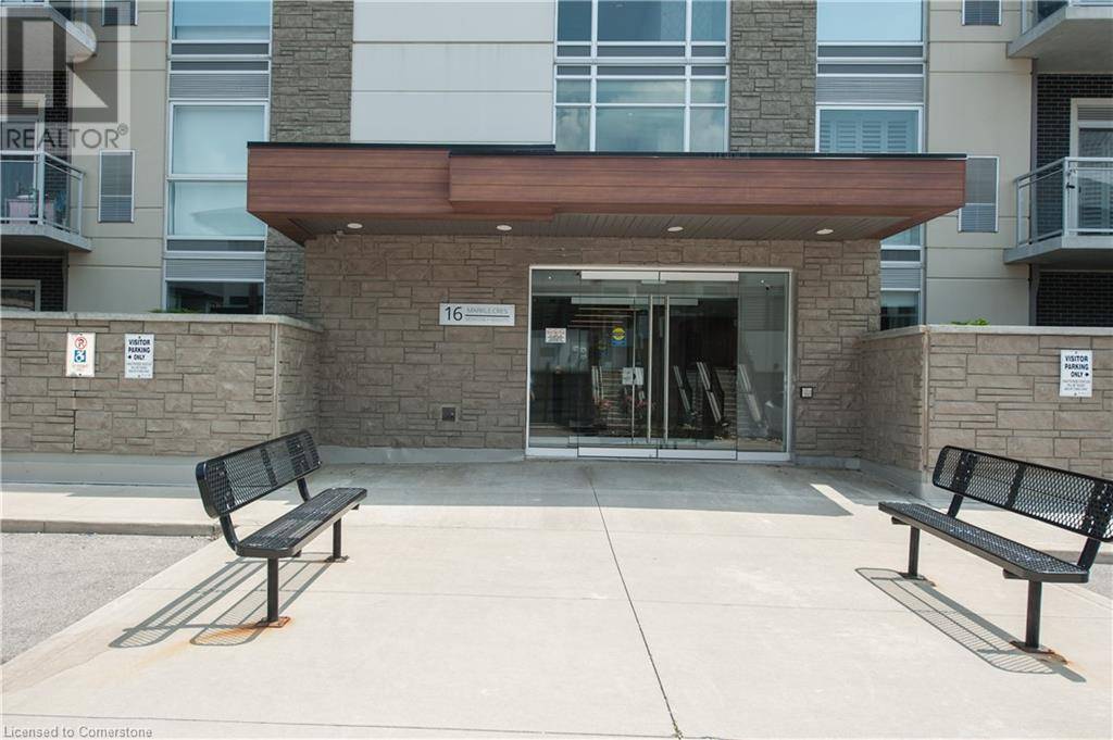 Ancaster, ON L9G0H4,16 MARKLE CRES #209