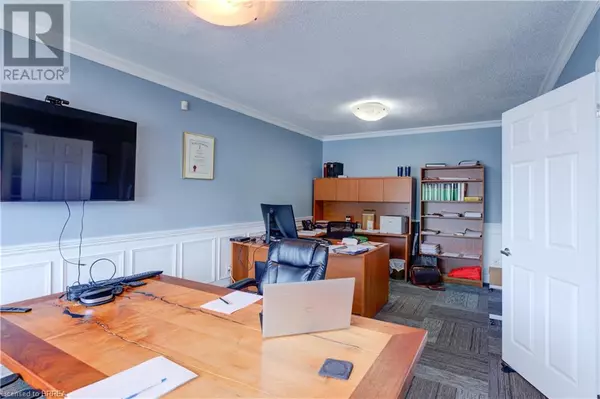 Brantford, ON N3R2J2,127 CHARING CROSS Street