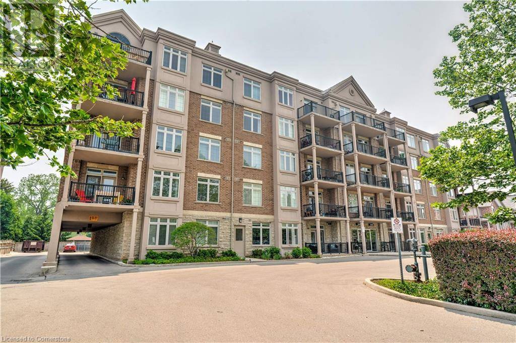396 PLAINS RD East #102, Burlington, ON L7T2C8
