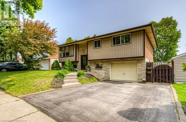 11 COACH HILL Drive, Kitchener, ON N2E1N7