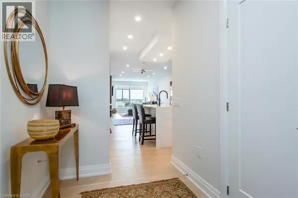 Guelph, ON N1E5R3,71 WYNDHAM ST South #1106