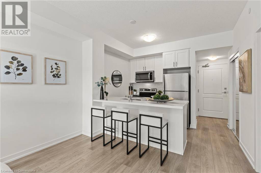 Waterdown, ON L8B2A5,460 DUNDAS ST East #433