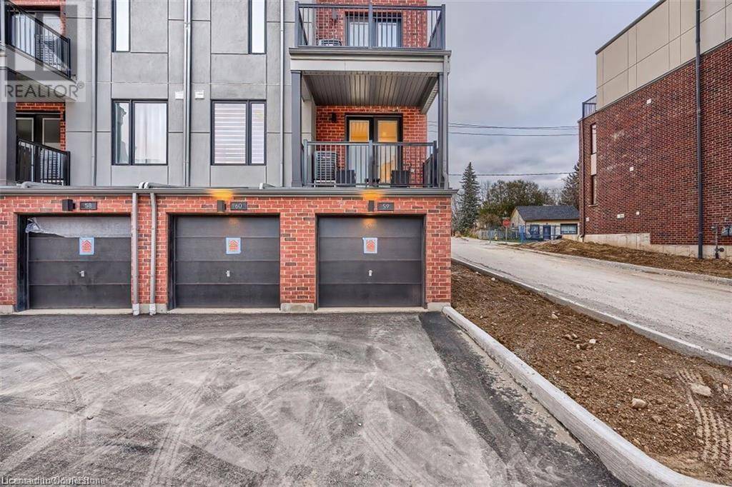 Waterloo, ON N2J1A4,99 ROGER ST ##59