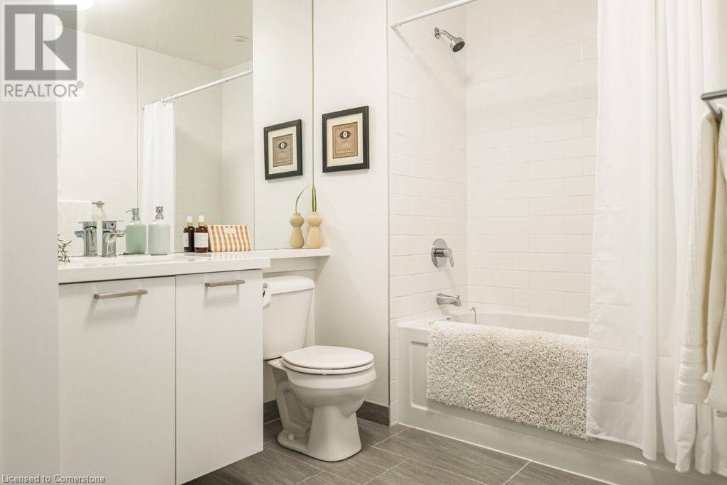 Hamilton, ON L8N1Z4,467 CHARLTON AVE East #404