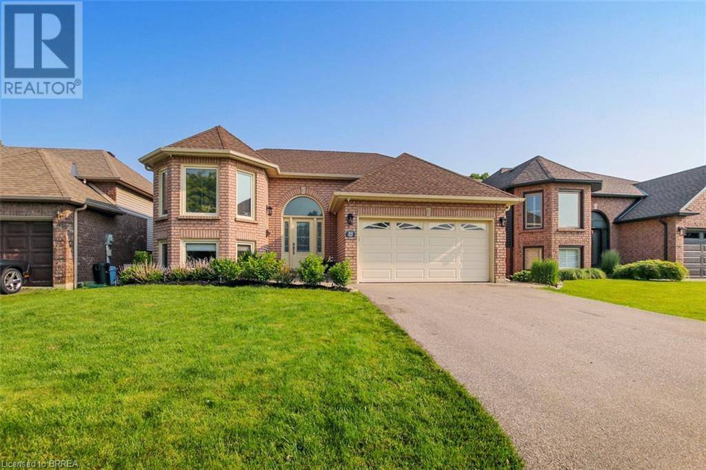 30 MCINTOSH Court, Brantford, ON N3R5W9