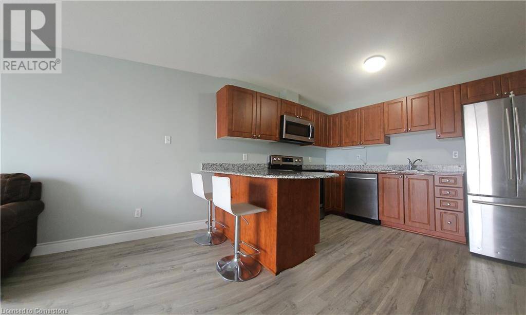 Hamilton, ON L8P2Z6,135 JAMES ST South #1110