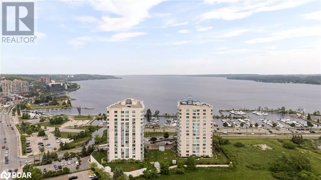 Barrie, ON L4N9R2,6 TORONTO ST #1603