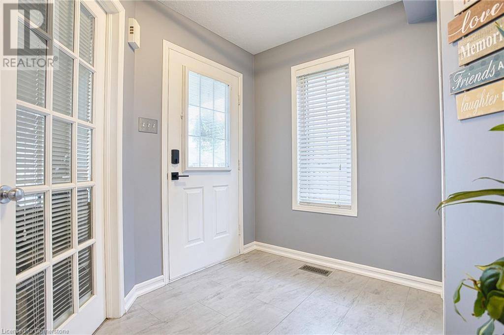 Smithville, ON L0R2A0,101 GOLDEN ACRES Drive