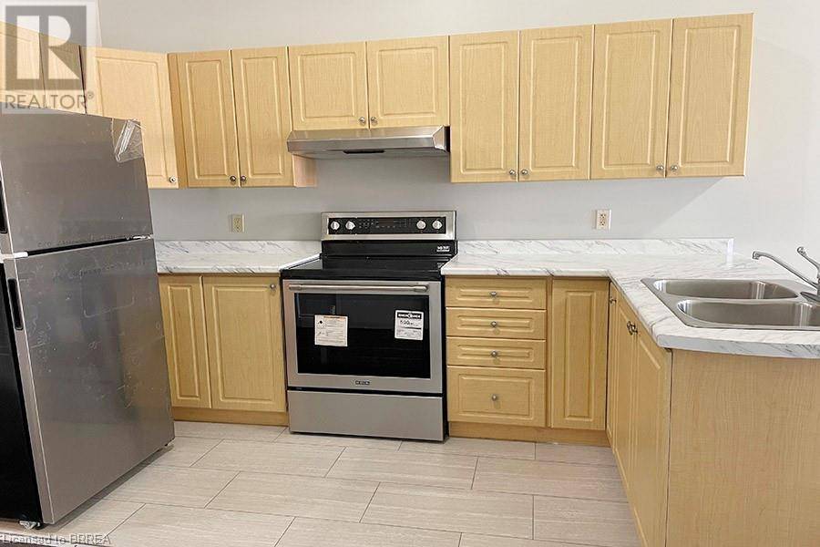 Brantford, ON N3T2G7,150 COLBORNE ST #403