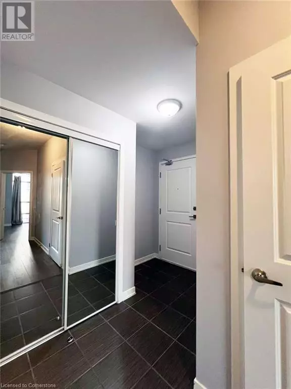 Hamilton, ON L8P1Z2,85 ROBINSON ST #602