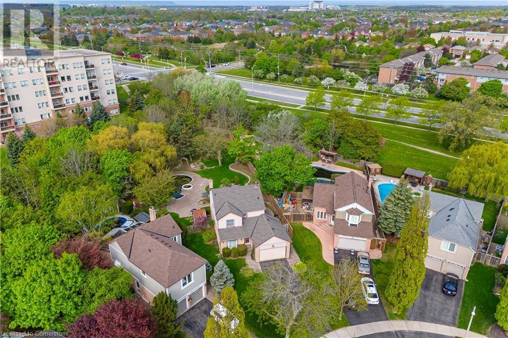 Oakville, ON L6M1Y7,1545 GREENBRIAR Drive