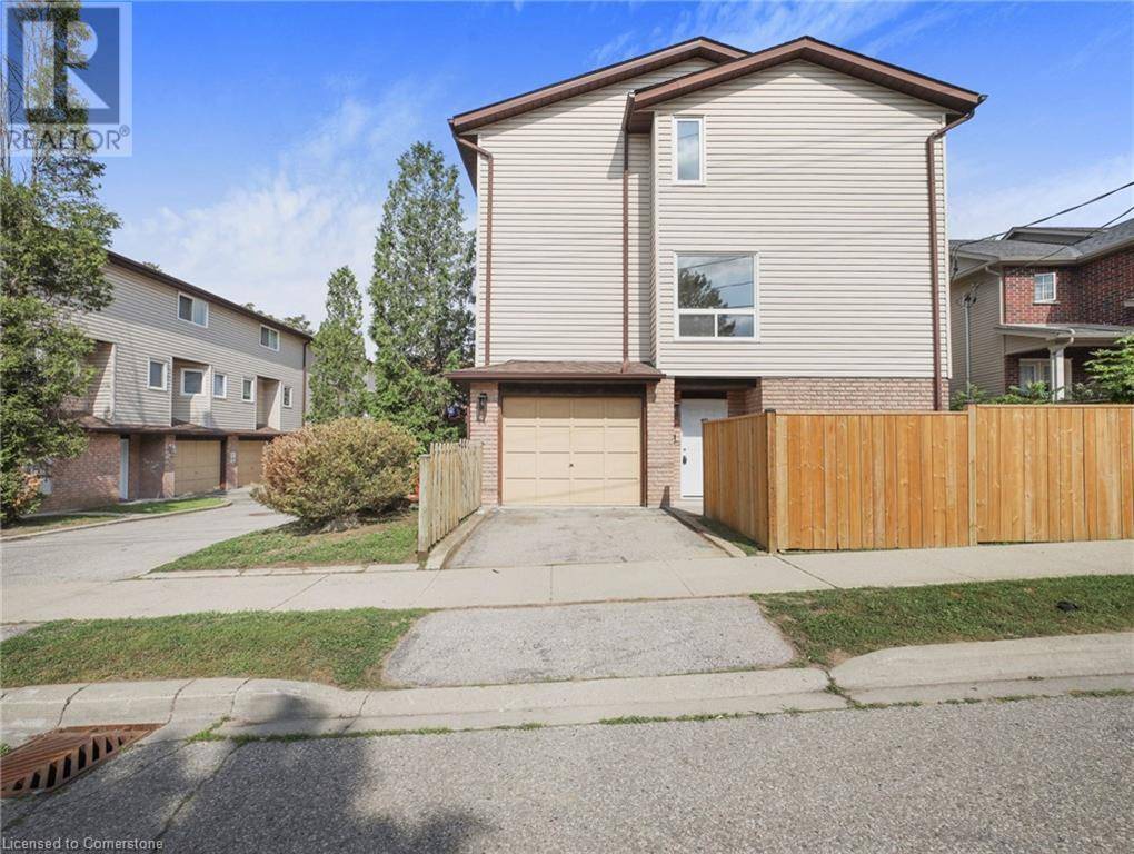 Brantford, ON N3R4G5,24 BOND ST #A