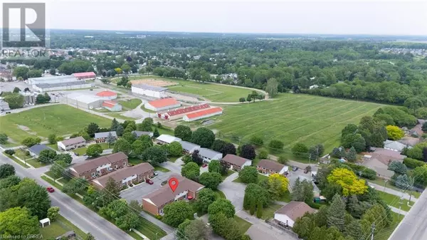 Simcoe, ON N3Y4R9,32 MONTCLAIR CRES #16