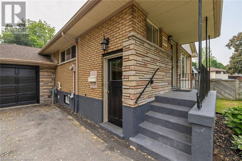 Hamilton, ON L9C3Y8,197 COLUMBIA Drive