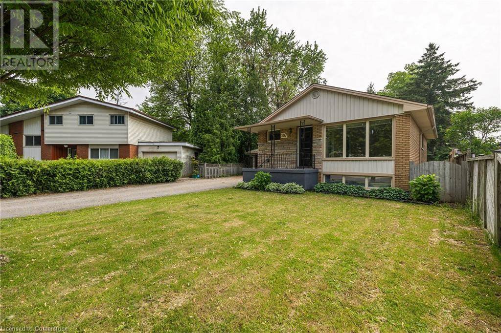 Hamilton, ON L9C3Y8,197 COLUMBIA Drive
