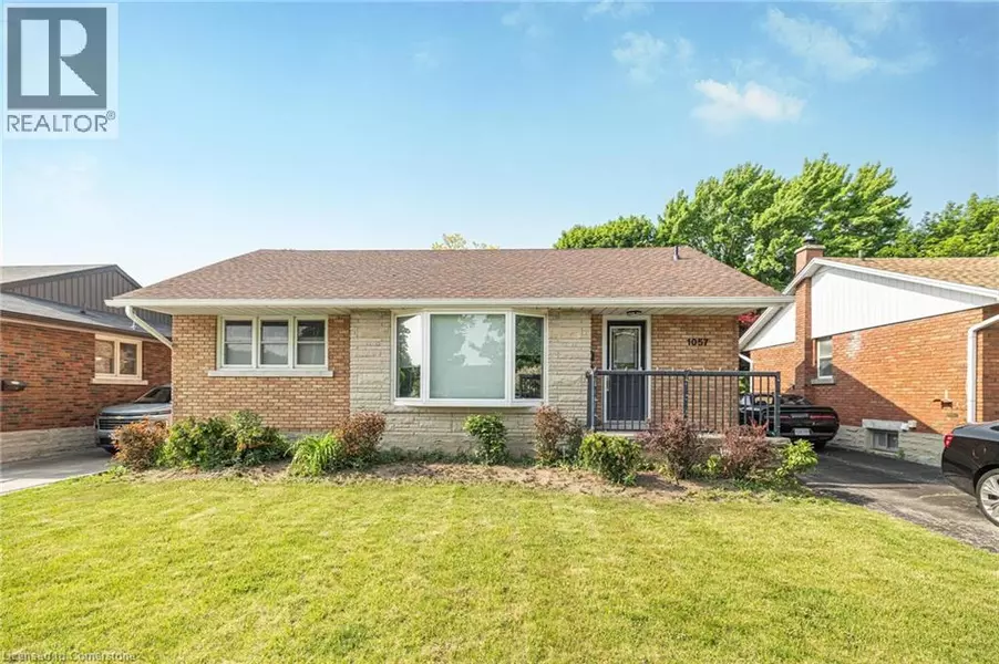 1057 CLARE Avenue, Cambridge, ON N3H2E2