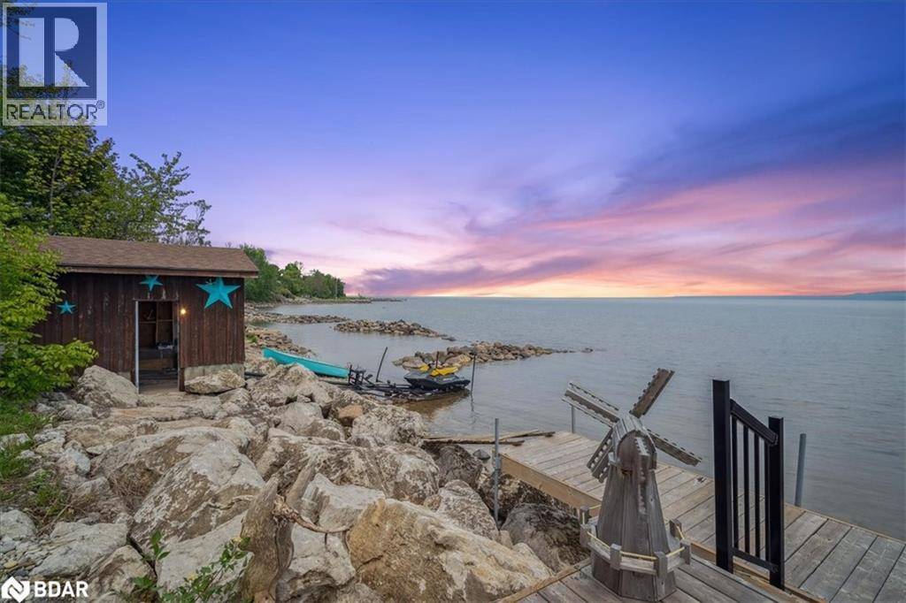 339520 PRESQU'ILE Road, Georgian Bluffs, ON N0H2T0