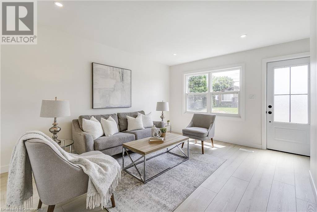 82 WEST 1ST Street, Hamilton, ON L9C3C4